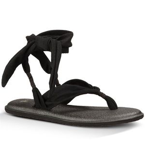 Like New Sanuk Yoga Mat Tie Sandals